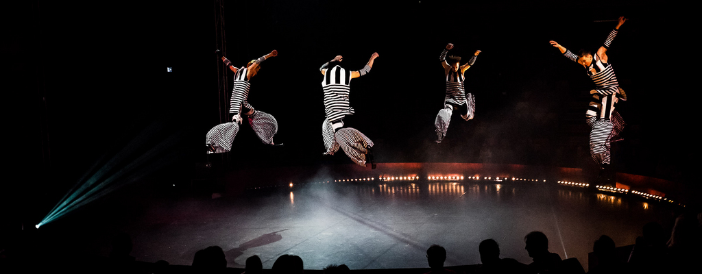Акробаты Jump'n'Roll